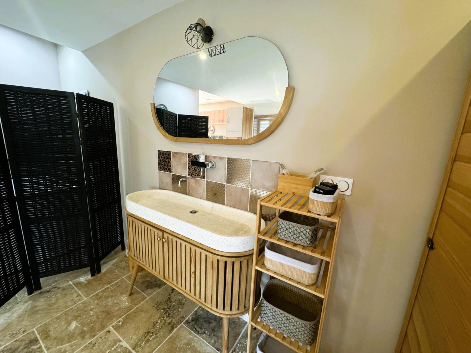 Le Dix - Classic Room - Vallabrix Proche Uzes Exteriör bild